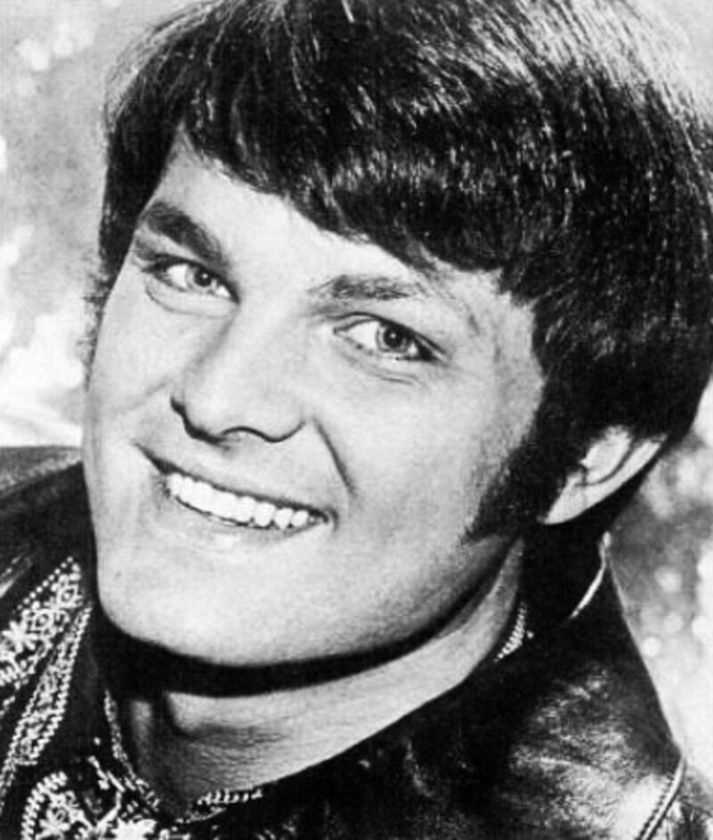 Tommy Roe pictured in a 1970 trade magazine advertisement