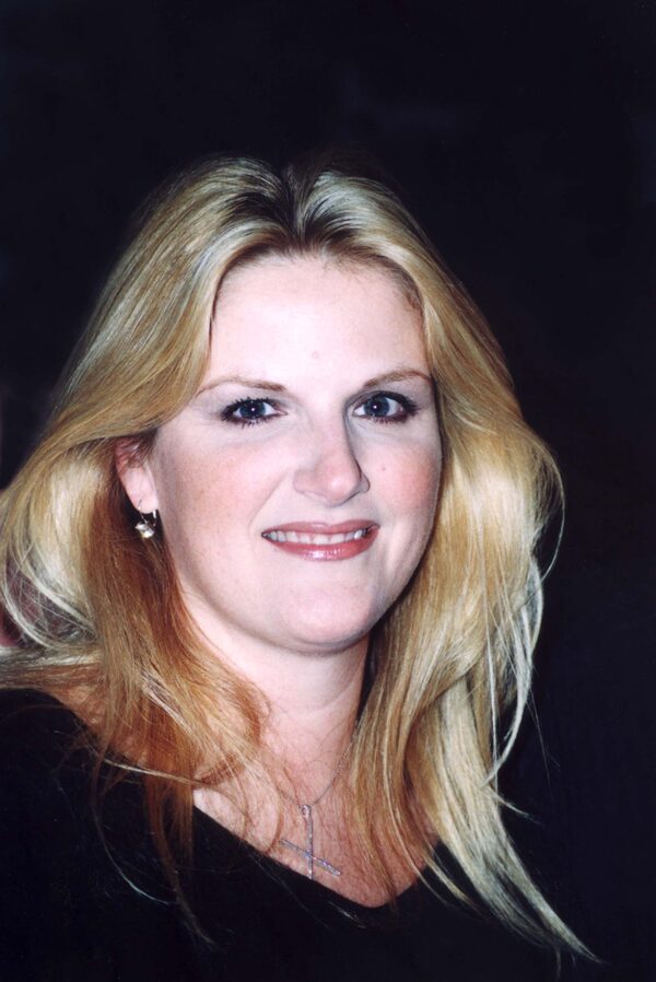 Trisha Yearwood performing in Washington, D.C., 2002