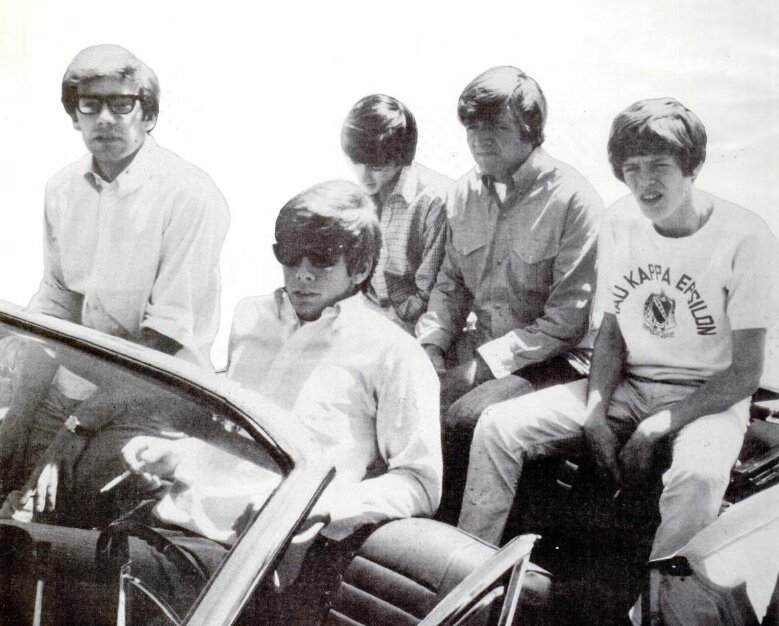Herman's Hermits posed for a 1965 MGM Records publicity photo, all five members in suits